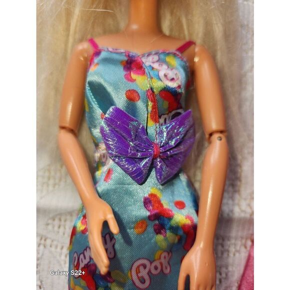 Barbie Mattel with candy pop dress and gown - Picture 8 of 11